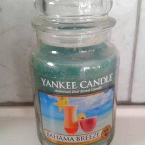 Yankee Candle Bahama Breeze candle